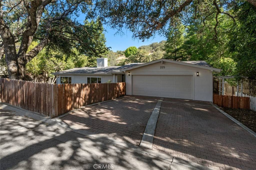 Paso Robles, CA 93446,225 Pacific Avenue