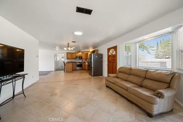 Paso Robles, CA 93446,5935 Deer Creek