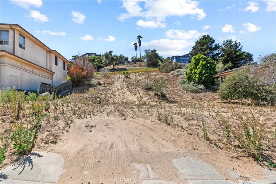 1032 Margarita AVE, Grover Beach, CA 93433