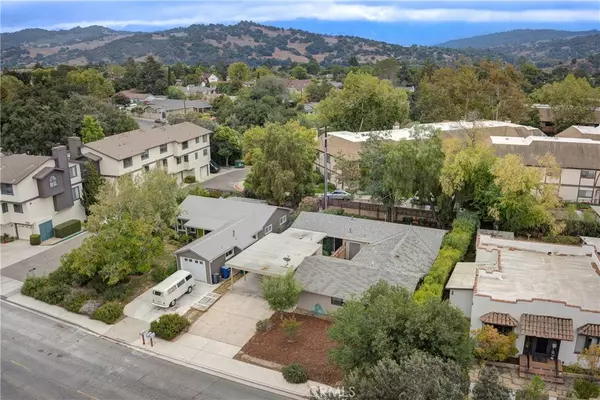 Solvang, CA 93463,1544 1546 Oak ST