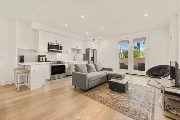 915 Madonna RD #102, San Luis Obispo, CA 93405