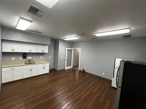 San Luis Obispo, CA 93401,277 South #R