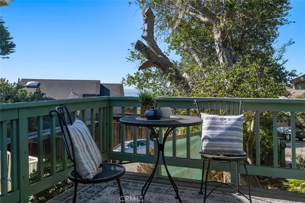 Cambria, CA 93428,523 Derby LN