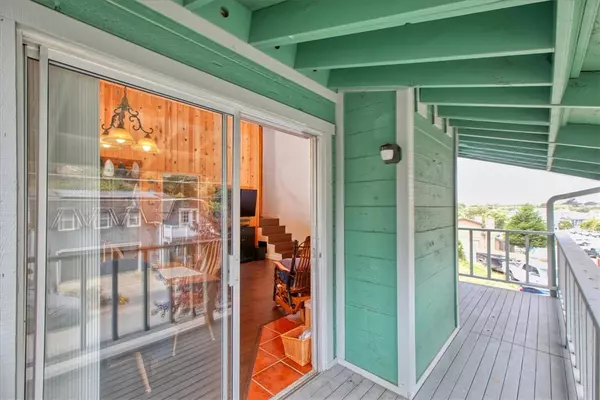 Cambria, CA 93428,910 Sheffield ST