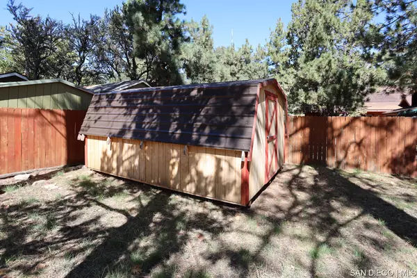 Sugarloaf, CA 92386,494 Los Angeles AVE