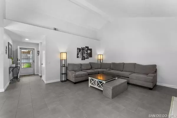 Fallbrook, CA 92028,4309 Diegos CT