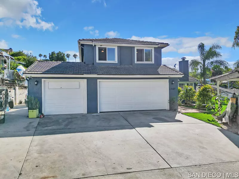 1507 Phillips ST, Vista, CA 92083