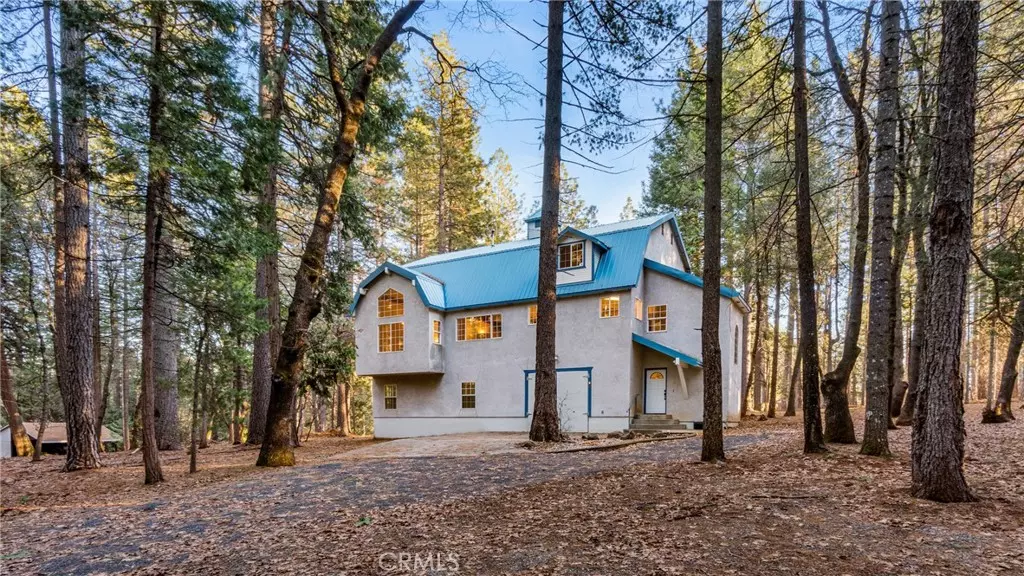 15 Calochortus WAY, Cohasset, CA 95973