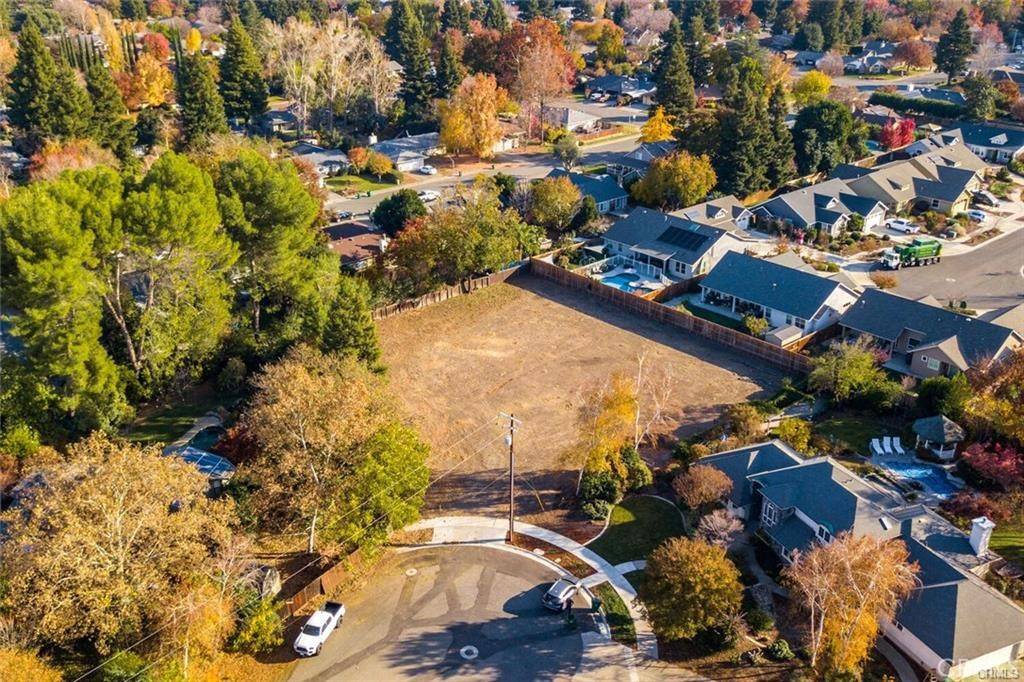 1 Four Acre CT, Chico, CA 95926
