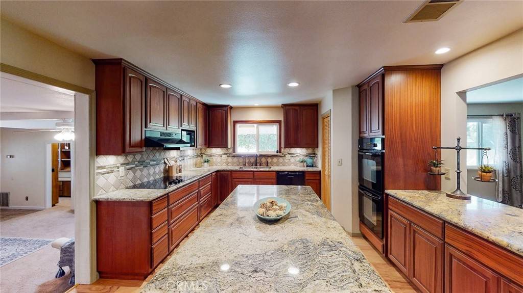 Orland, CA 95963,565 5th Avenue