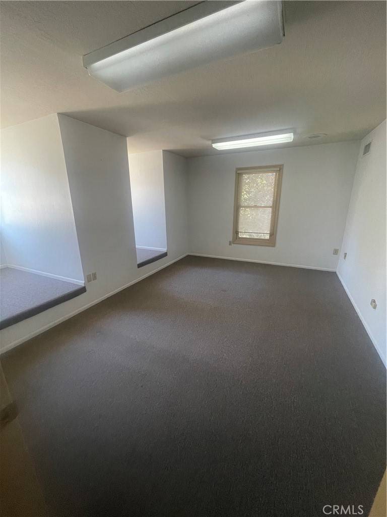 Chico, CA 95926,19 Williamsburg LN