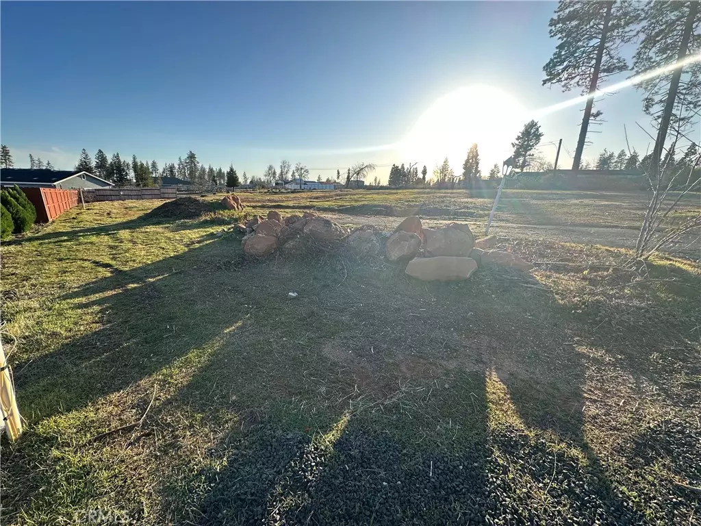 Paradise, CA 95969,1590 Young AVE