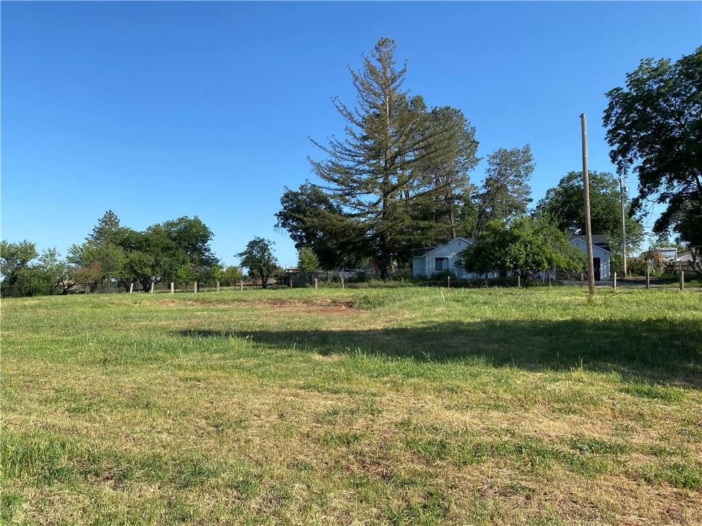 Paradise, CA 95969,72 Seaman LN