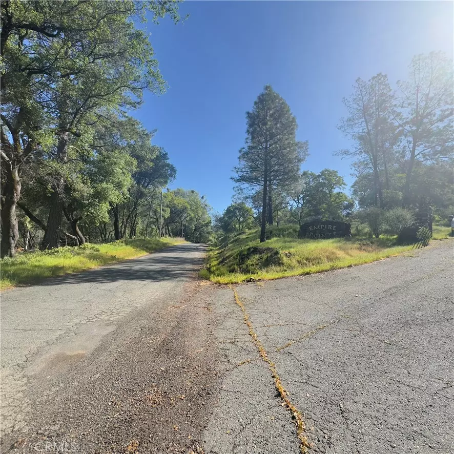 Oroville, CA 95966,204 Empire Point DR