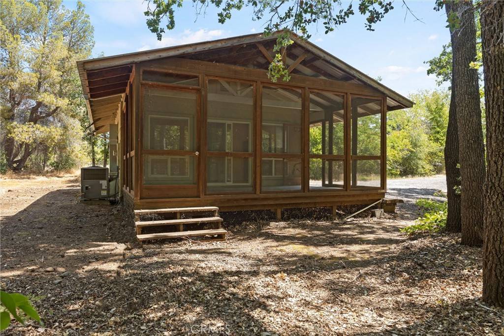 Chico, CA 95928,270 Honey Run RD