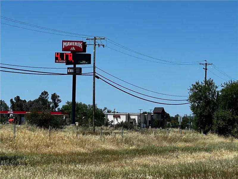 4426 Commerce LN, Orland, CA 95963