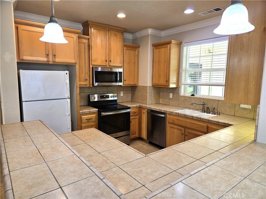 Orland, CA 95963,1332 Kate CT