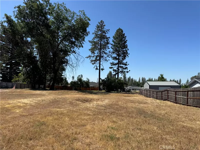 5932 Larissa LN, Paradise, CA 95969