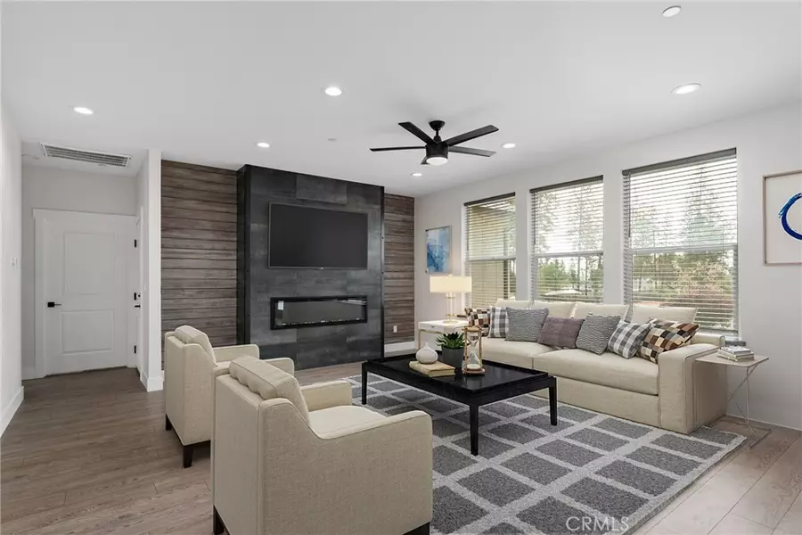 2213 De Mille RD, Paradise, CA 95969