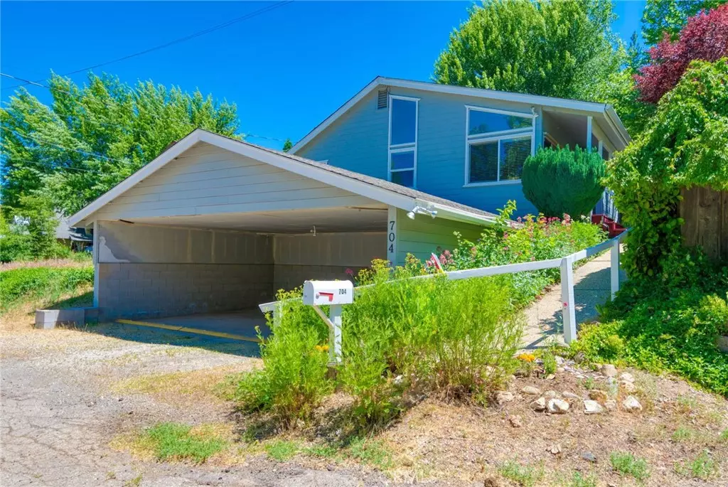 Quincy, CA 95971,704 Old Meadow Valley RD
