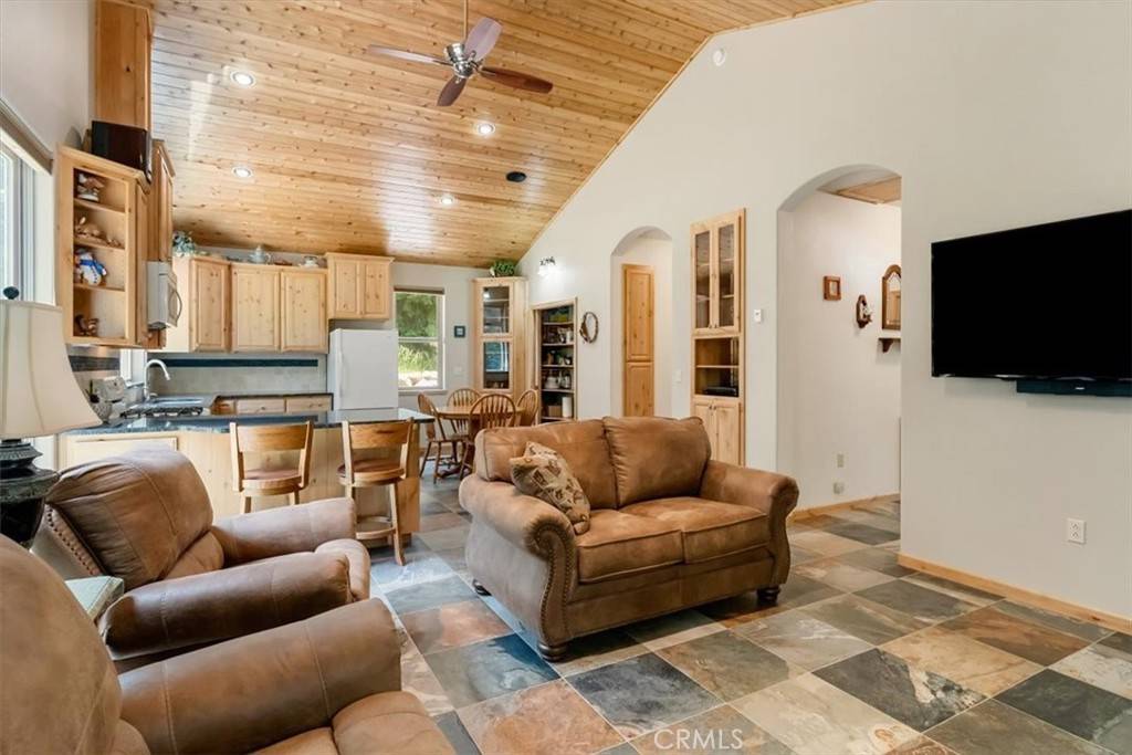 Weed, CA 96094,5022 Elderberry DR