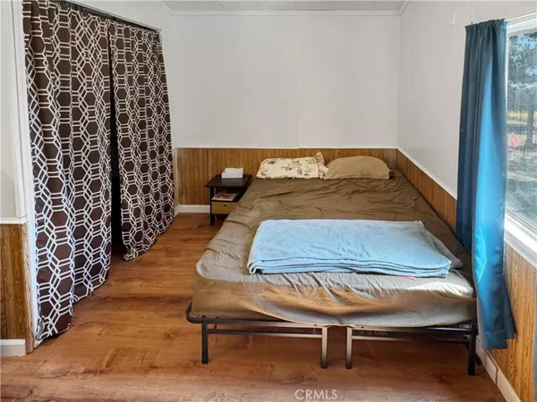 Corning, CA 96021,7247 Pinecone CT