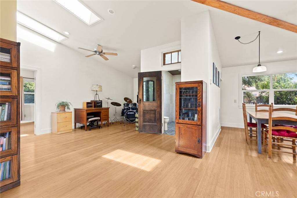 10 Roseanna CT, Chico, CA 95973