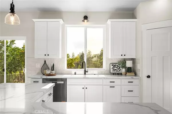 Paradise, CA 95969,5885 Pine View DR