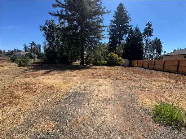 Paradise, CA 95969,8470 Montna DR