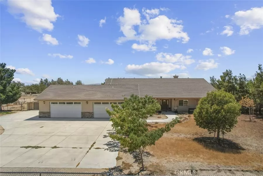 8206 W Avenue C14, Lancaster, CA 93536
