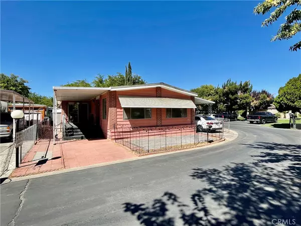 Lancaster, CA 93535,43850 20th St East #233