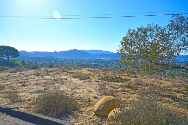 Camarillo, CA 93010,603 E Highland DR