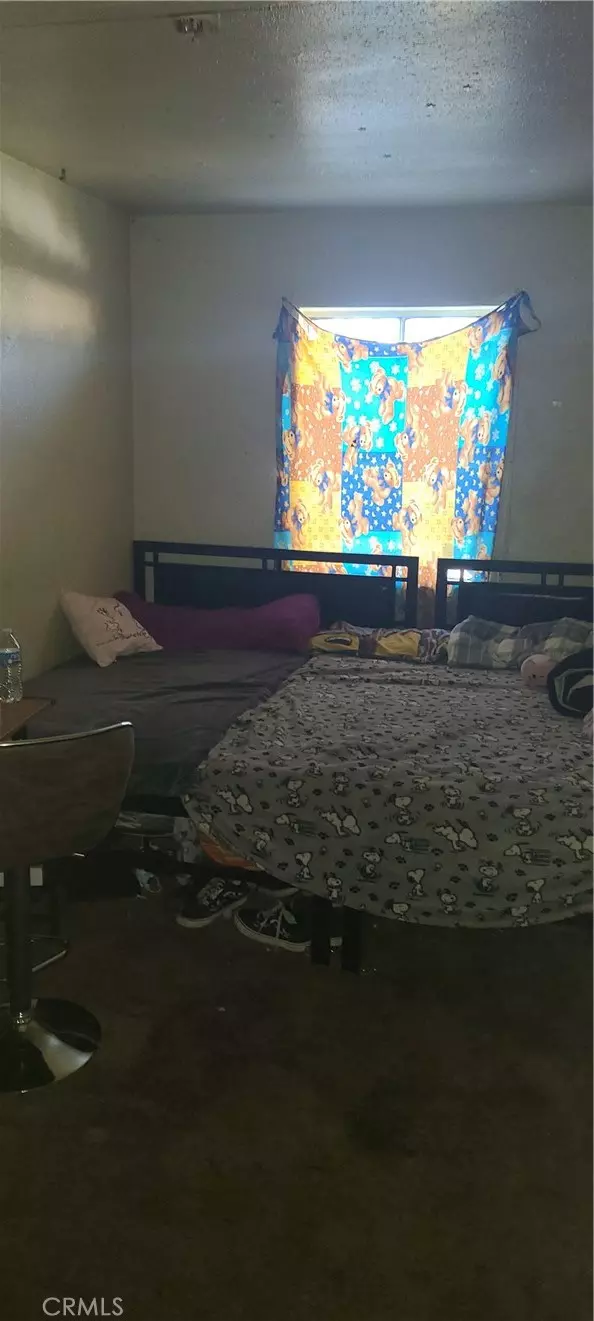 Pacoima, CA 91331,13123 Hoyt ST