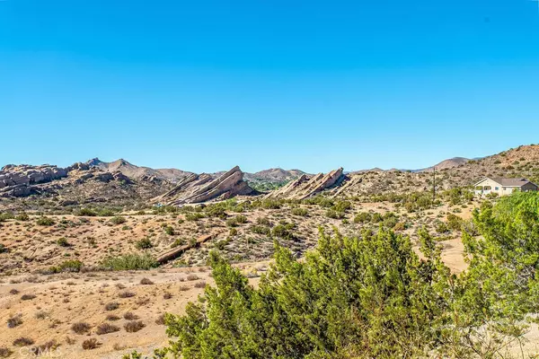 Agua Dulce, CA 91390,32820 Deerglen LN