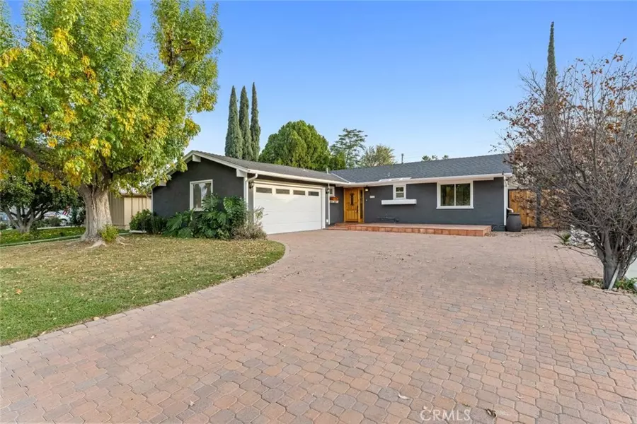 23360 Mobile ST, West Hills, CA 91307