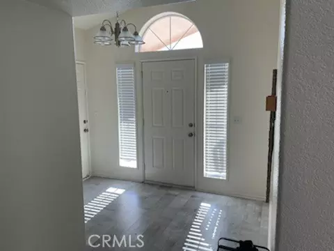 Canyon Country, CA 91351,19983 Crestview DR