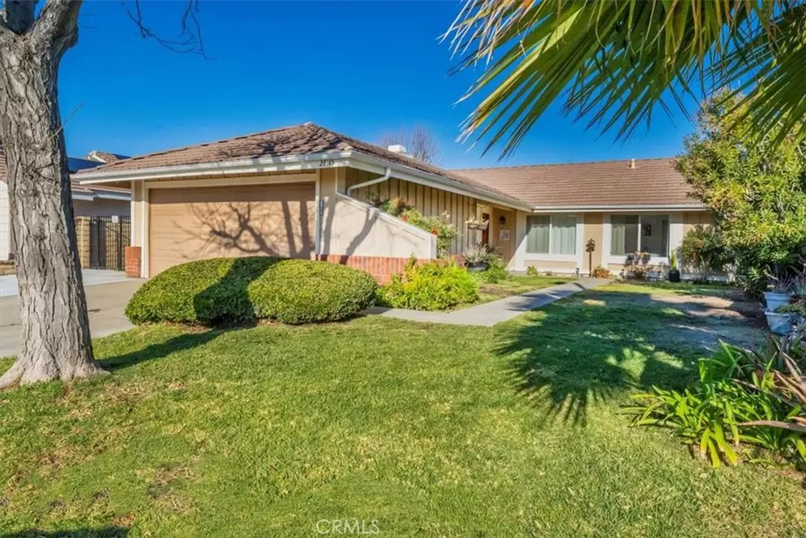 28145 Florence LN, Canyon Country, CA 91351