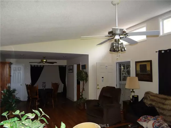 Canoga Park, CA 91303,22108 Cantlay ST