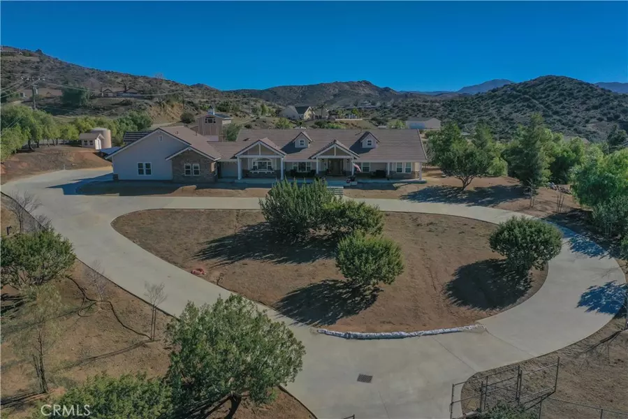 33322 Deerglen LN, Agua Dulce, CA 91390