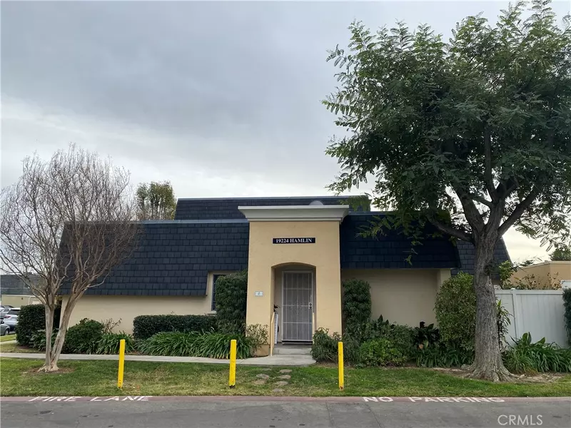 19224 Hamlin ST #6, Reseda, CA 91335