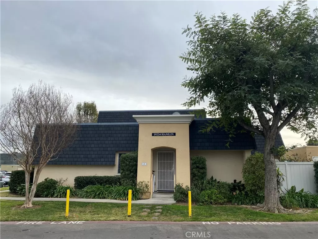 Reseda, CA 91335,19224 Hamlin ST #6