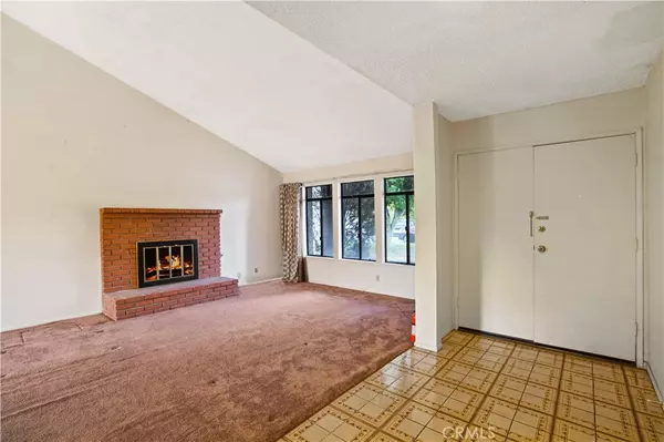 Reseda, CA 91335,6653 Baird AVE