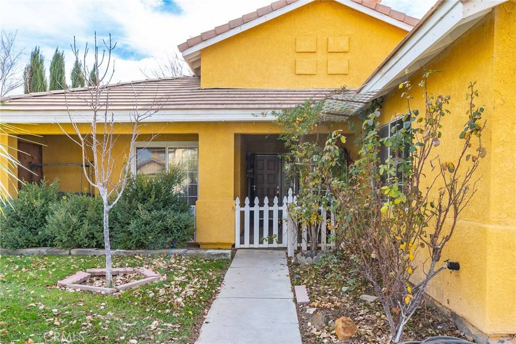 Lancaster, CA 93536,6334 W Avenue J2