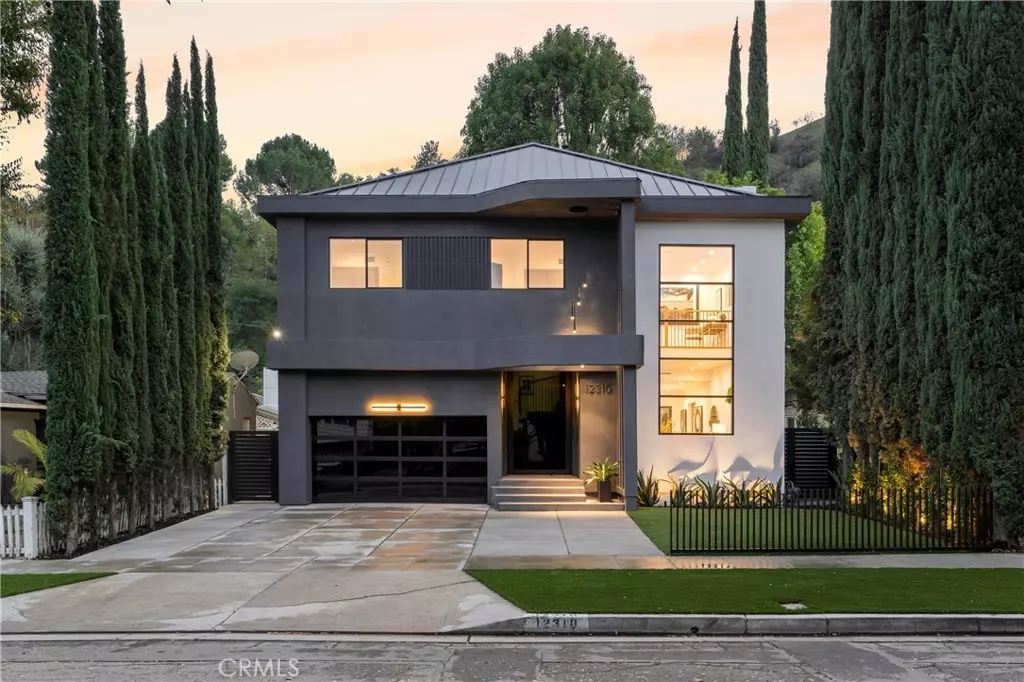 Studio City, CA 91604,12310 Hillslope ST