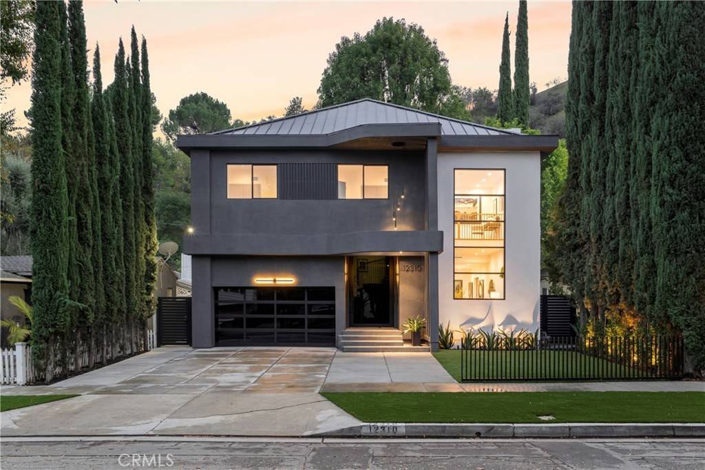 Studio City, CA 91604,12310 Hillslope ST