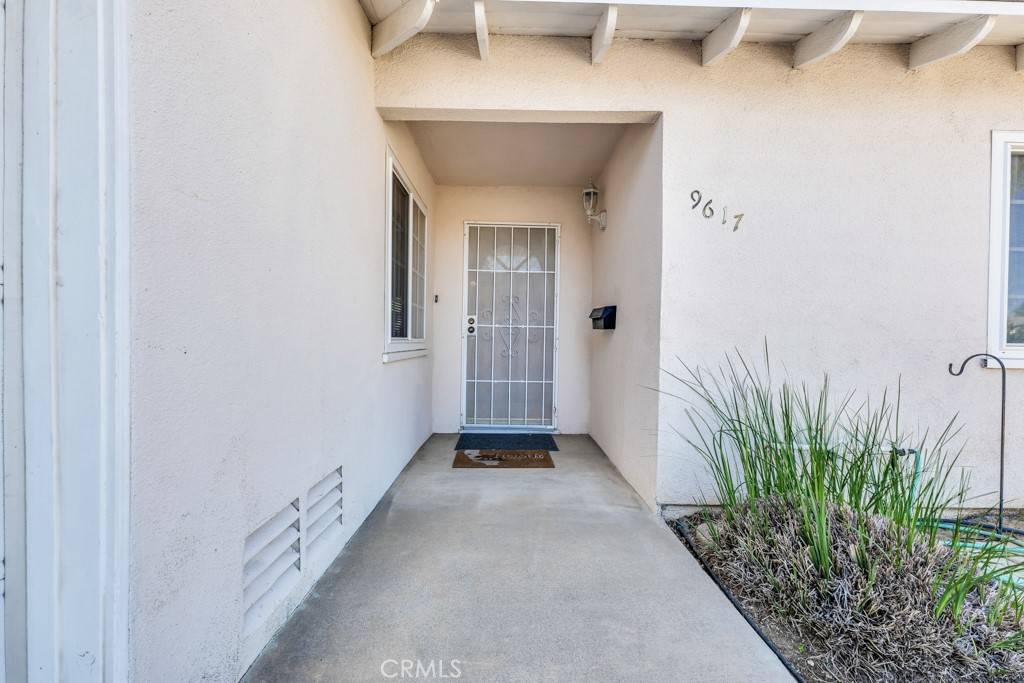 Northridge, CA 91343,9617 Ruffner AVE