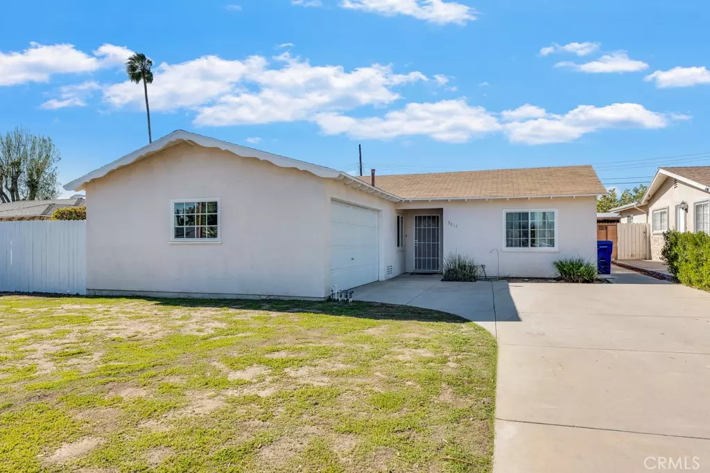 Northridge, CA 91343,9617 Ruffner AVE