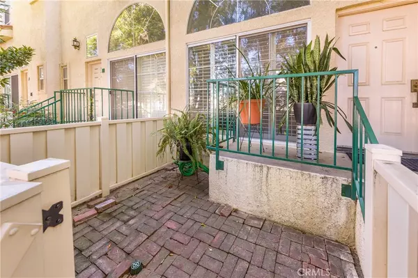 Sherman Oaks, CA 91401,5455 Sylmar AVE #1702