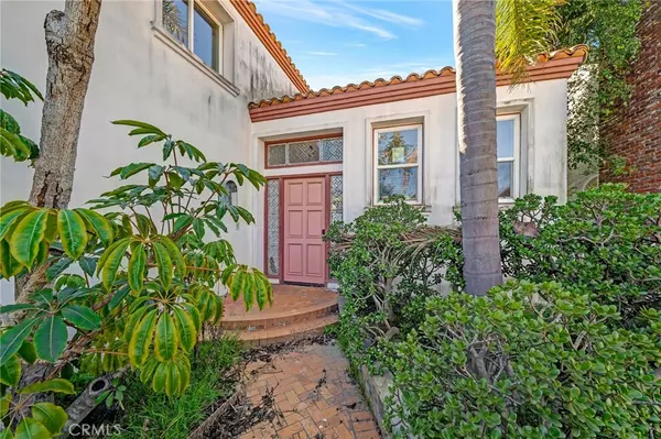 3392 Venture DR, Huntington Beach, CA 92649