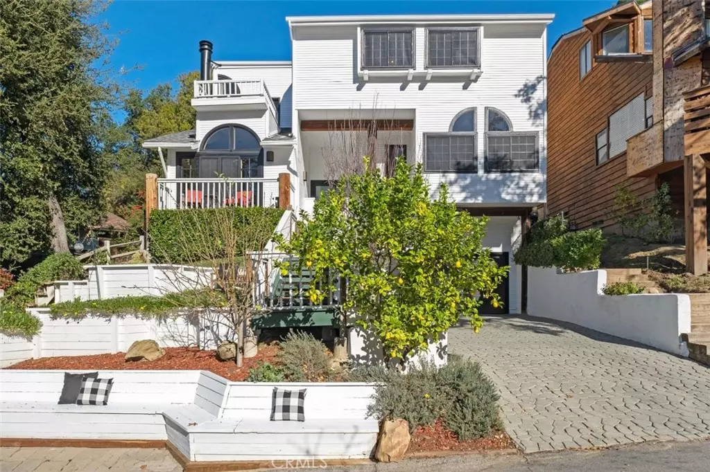 Calabasas, CA 91302,22917 Blue Bird DR